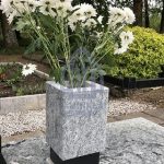 Granito vaza kvadratine granito plokstes plokstemis dengti kapai 150x150 - Paminklų priedai